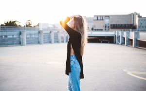 Tử vi thứ Hai (6/4/2020): Ma Kết nên cẩn thận với một người khá thu hút, nóng bỏng