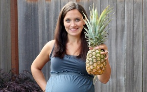 Mẹ bầu ăn dứa có ảnh hưởng đến thai nhi không?