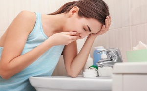 Những nguy hiểm tiềm tàng khi sử dụng vitamin quá liều