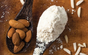 Vì sao bột hạnh nhân đang dần thay thế cho bột mì trong các công thức nấu ăn?
