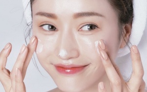 4 công thức làm kem dưỡng da ban đêm giúp làn da trắng sáng, khỏe mạnh