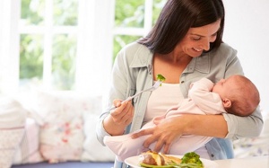 Mới sinh con nên ăn gì để mẹ khỏe, con khỏe?