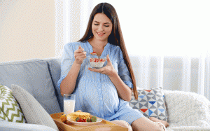 10 loại thực phẩm cần tránh trong thời kỳ mang thai