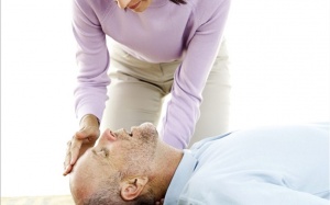 Sơ cứu cho người bị đột quỵ như thế nào?