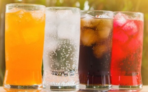 Uống 2 lon soda/tuần làm tăng nguy cơ mắc bệnh tim
