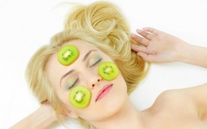 4 mặt nạ giúp ngăn ngừa lão hóa da từ trái cây mùa hè