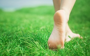 Bí quyết tẩy da chết tại nhà cho bàn chân mềm mại 