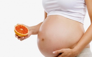 Bà bầu có nên ăn nhiều bưởi?