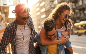 Tử vi thứ Sáu (17/7/2020): Sư Tử sẽ có buổi tối vui vẻ bên bạn bè