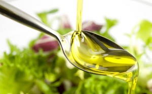 Dùng dầu ăn để trộn salad: Loại nào phù hợp nhất?