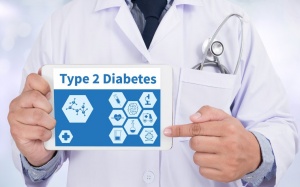 Mới bị đái tháo đường type 2, đường huyết 13 mmol/l phải làm sao?