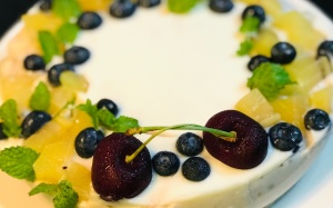 Tối nay ăn gì: Bánh mousse sữa chua hoa quả