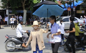 Dự báo thời tiết: Bắc Bộ đêm có mưa rào và dông vài nơi, ngày nắng nóng