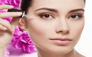 Sử dụng serum vitamin C làm đẹp da cần lưu ý điều gì?