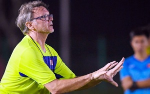 HLV U19 Việt Nam khẳng định những cầu thủ không được gọi vẫn còn cơ hội lên tuyển