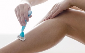 Chân sần sùi, lỗ chân lông to là do đâu?