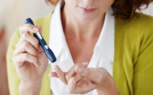 Triệu chứng đái tháo đường ở người trẻ có gì khác so với người già?
