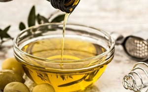 Điều trị rụng tóc hiệu quả bằng dầu ô liu