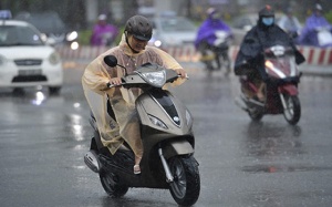 Dự báo thời tiết: Bắc Bộ mưa lớn diện rộng, cảnh báo dông lốc