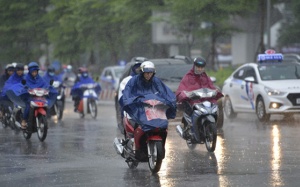 Dự báo thời tiết: Mưa dông, Bắc Bộ đề phòng lốc, sét 