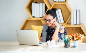 Tử vi thứ Năm (10/9/2020): Bảo Bình có ngày làm việc rất vui, hiệu quả