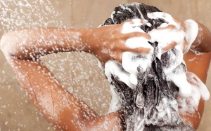 5 nguyên nhân không ngờ khiến da đầu nhiều gàu