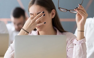 Giảm nhức mỏi mắt khi làm việc với máy tính