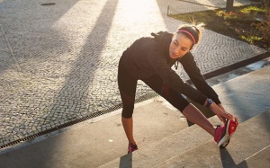 Chữa đầy hơi, chướng bụng bằng bài tập yoga 5 phút 