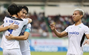 Kết thúc lượt đi V.League 2020: HAGL ung dung vào Top 8