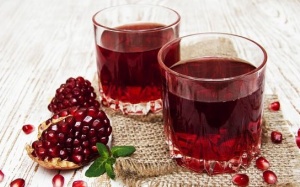 Uống nước ép lựu giúp tăng khả năng sinh sản?