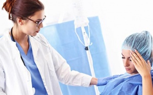 5 triệu chứng chị em cần đi khám phụ khoa ngay