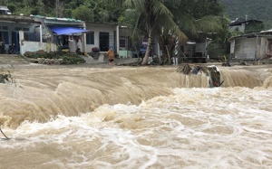 Dự báo thời tiết: Mưa diện rộng, mưa lớn ở Trung Bộ