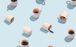 Làm sao giảm bồn chồn, đau đầu khi lỡ dùng quá nhiều caffeine?