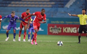 V.League 2020: Ngôi vương vẫn chưa thể nói trước