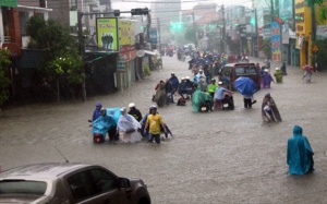 Dự báo thời tiết: Bão số 8 gây mưa lớn cho Trung Bộ