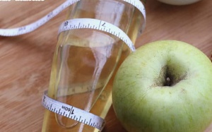 Giấm táo giúp giảm mỡ bụng: Sự thật thế nào?