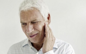 Đối phó với cơn đau sau zona thần kinh như thế nào?