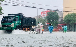 Dự báo thời tiết: Mưa dồn dập, Trung Bộ cảnh giác lũ quét