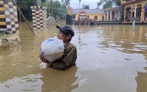 Cần chuẩn bị thuốc gì khi vào mùa mưa lũ?