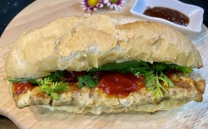 Tối nay ăn gì: Tự làm pate gan cho món trứng đúc pate thêm hoàn hảo