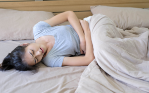 Rong kinh, đau bụng dưới có nguy hiểm không?