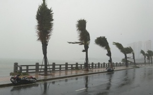 Dự báo thời tiết: Hà Tĩnh - Quảng Nam đề phòng lũ lụt do bão số 13 