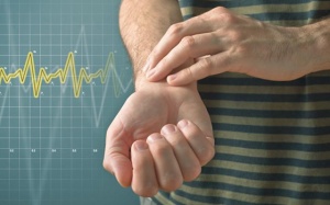 Tim đập nhanh đột ngột: Nguyên nhân và cách xử trí