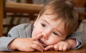 Thói quen xấu gây hại cho sức khỏe của trẻ cha mẹ nên sửa cho con