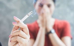 Hút thuốc lá thụ động và những hệ lụy khôn lường