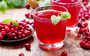 Nước ép nam việt quất giúp ngăn ngừa sỏi thận và nhiều lợi ích khác