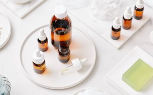 Cách dùng tinh dầu giúp giảm nhanh táo bón hiệu quả, an toàn