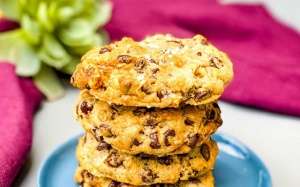 Nướng bánh quy nhân chocolate bằng nồi chiên không dầu
