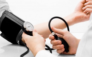 Cách kiểm soát tăng huyết áp ở người trẻ