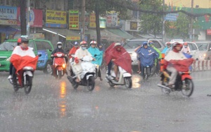 Dự báo thời tiết: Áp thấp nhiệt đới gây mưa ở Nam Bộ 